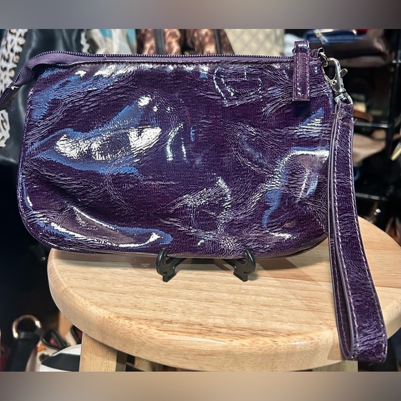 Deep Purple Vegan Patent Leather Clutch Wristlet Bag NWOT!​​​ - Picture 2 of 6